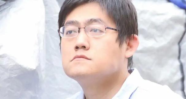 时代峰峻李飞缩略图