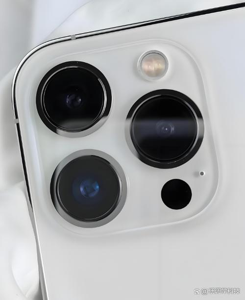 苹果x后面的摄像头是几个的缩略图