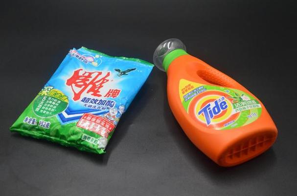 洗衣液和洗衣粉缩略图