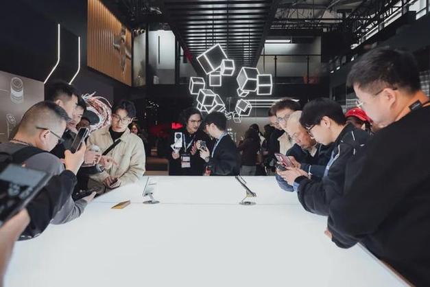 重庆漫天星辰文化传媒有限公司缩略图