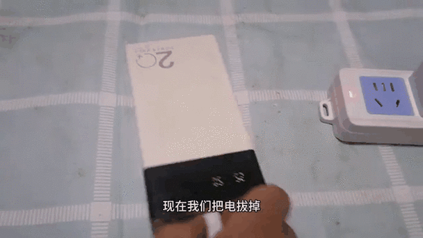 充电宝充满了还会闪吗缩略图