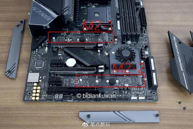 华硕b450f m2插哪缩略图