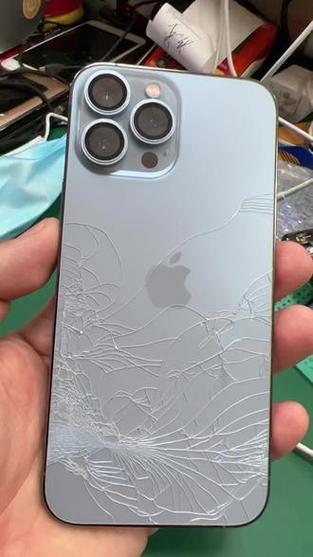 手机换屏后颜色失真游戏截图