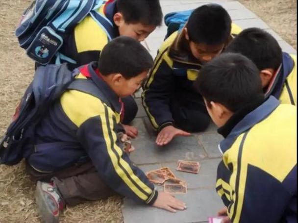 小学生100种游戏缩略图