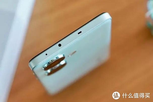 oppo手机收音孔在哪里缩略图