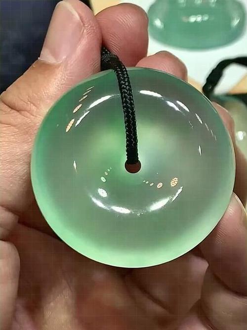 翡翠玻璃种游戏截图