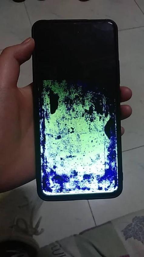 手机液晶屏幕漏液缩略图