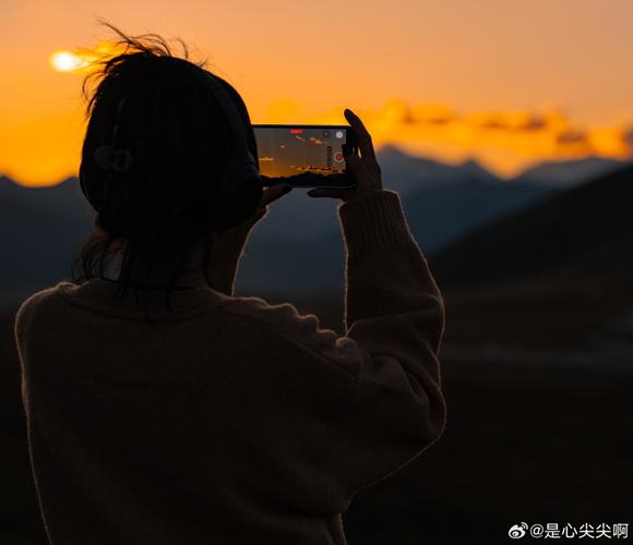 玩圈子的女生是什么意思缩略图