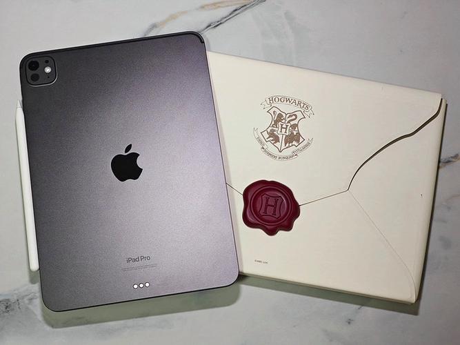 ipadpro磁吸壳会掉么缩略图