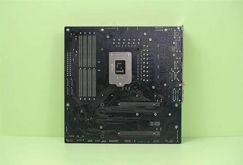 b560m第一个m.2缩略图