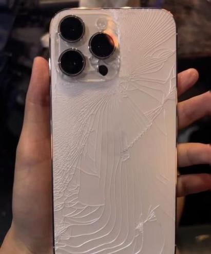 苹果xr后盖玻璃更换价格缩略图