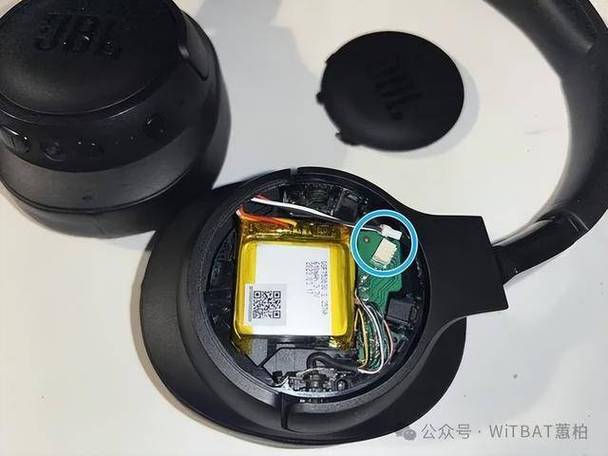 蓝牙耳机更换电池缩略图