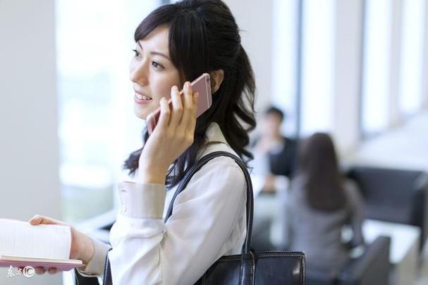 女生打电话问你在干嘛游戏截图