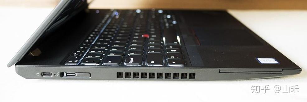 thinkpad复位孔在哪里缩略图