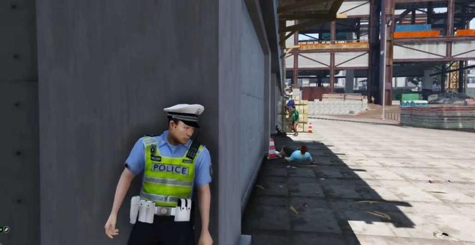 模拟警察特警中文版缩略图