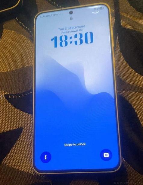 手机左上角出现蓝色的电话游戏截图
