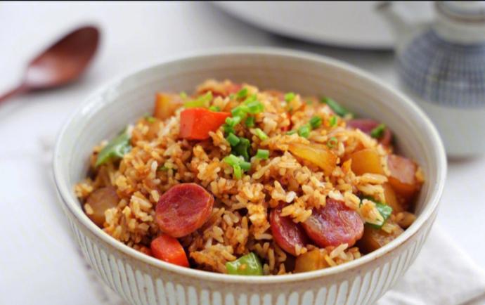 电饭锅腊肉焖饭的做法大全缩略图