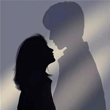 情侣cp一男一女头像游戏截图