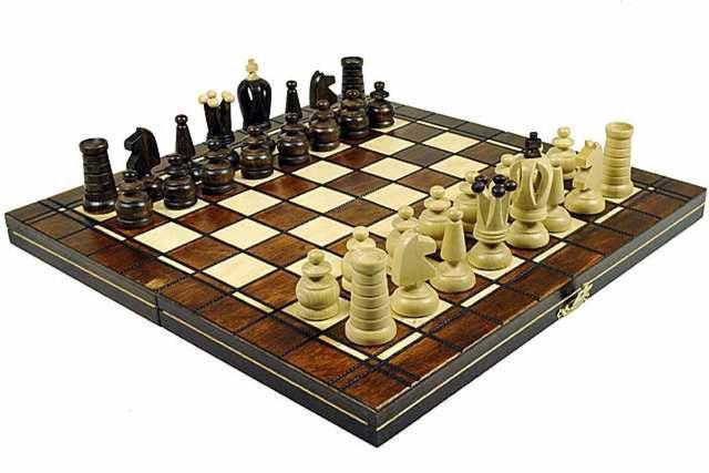 国际象棋比中国象棋难吗游戏截图