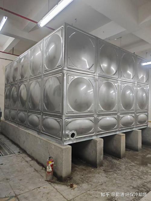 水箱盖怎么打开缩略图