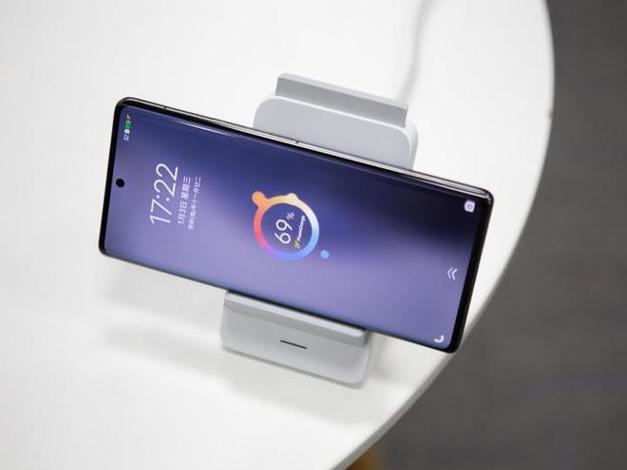 vivo哪款手机支持无线充电缩略图