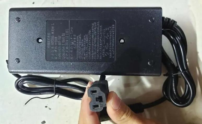 电动车充电器绿灯不亮缩略图