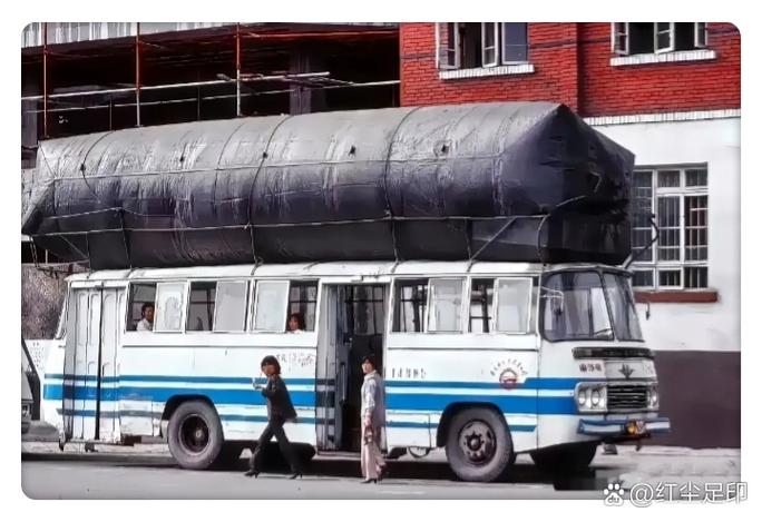 80年代成都的公交车缩略图
