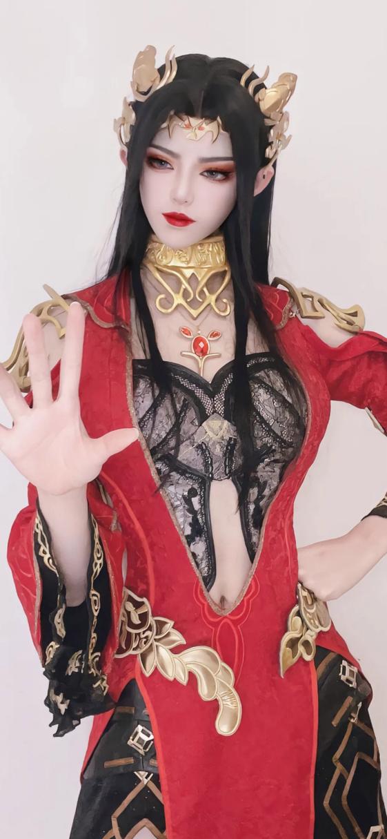 真人版斗破苍穹美杜莎缩略图