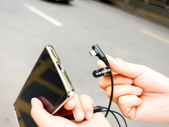 有线耳机听不见声音缩略图