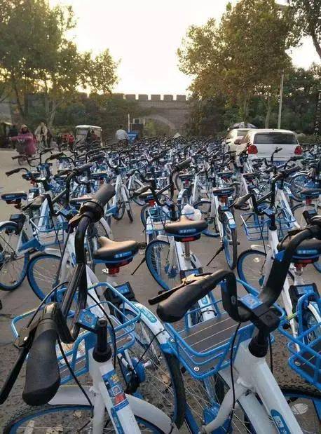 小黄车电动车怎么使用怎么收费游戏截图