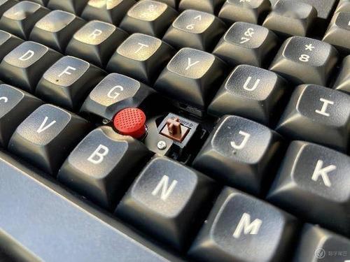 电脑键盘上的红点是干嘛的游戏截图