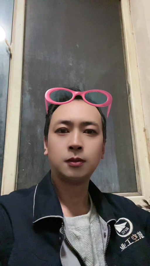 波波哥本人照片缩略图