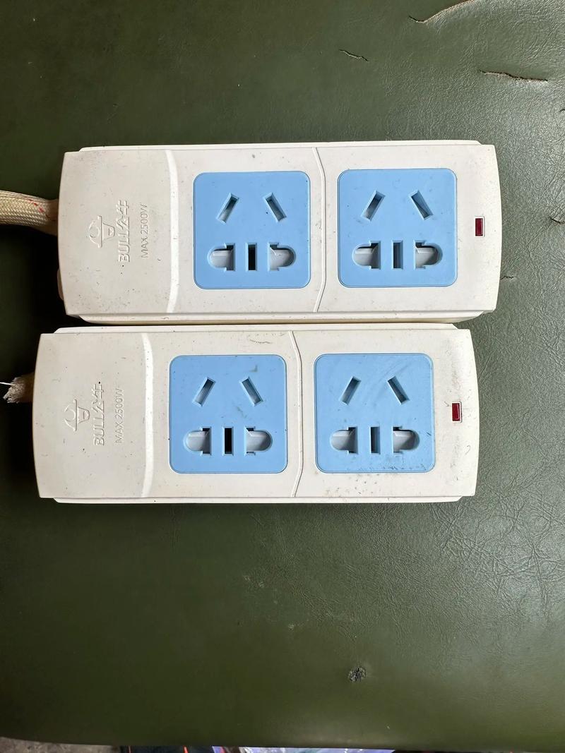 插板炸了一下就停电了怎么回事游戏截图