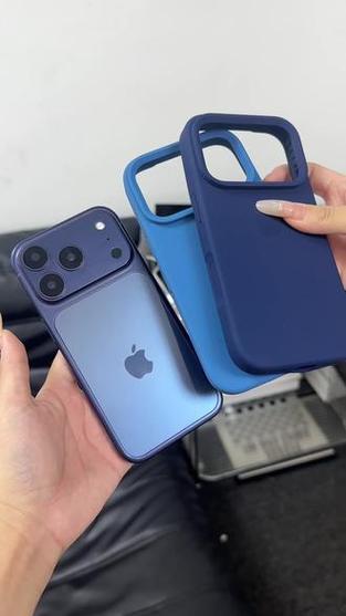 深蓝色手机配什么颜色手机壳缩略图