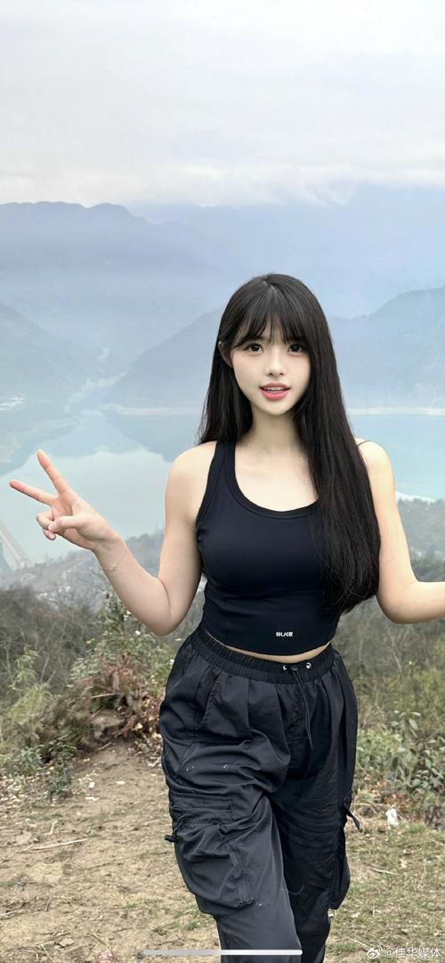 mm美眉缩略图