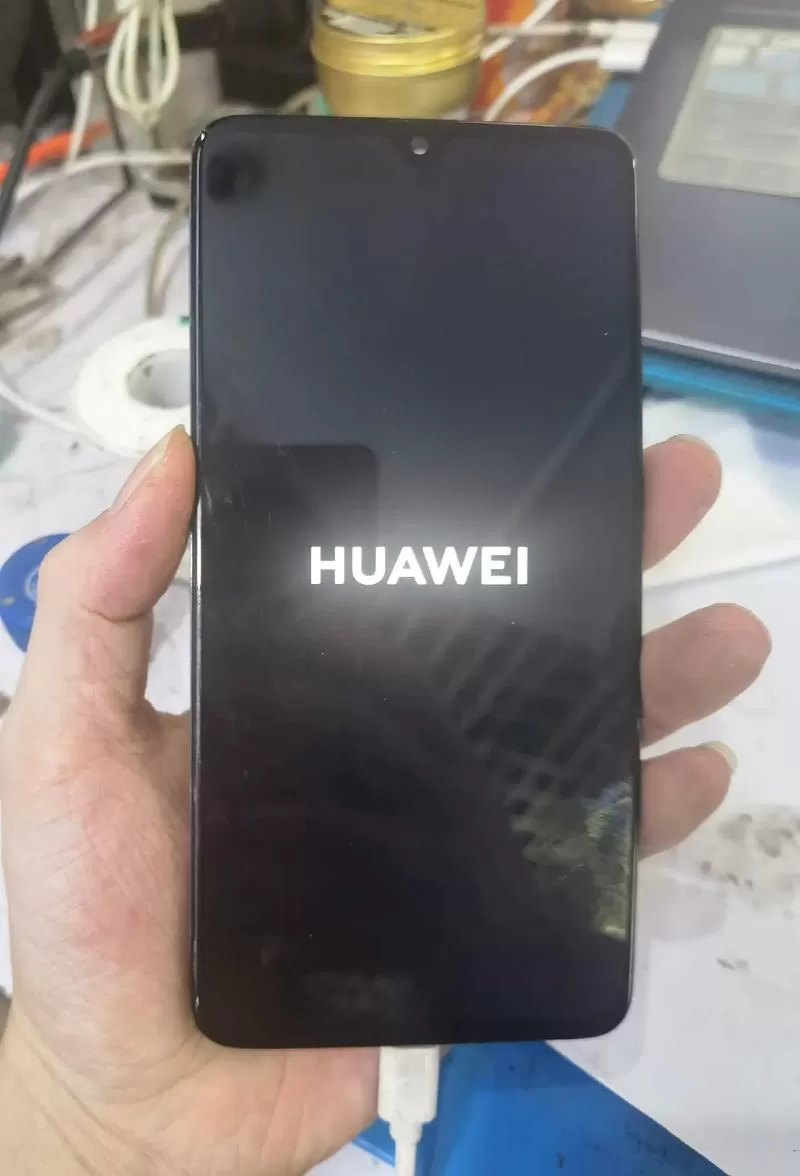 华为mate20更换屏幕缩略图
