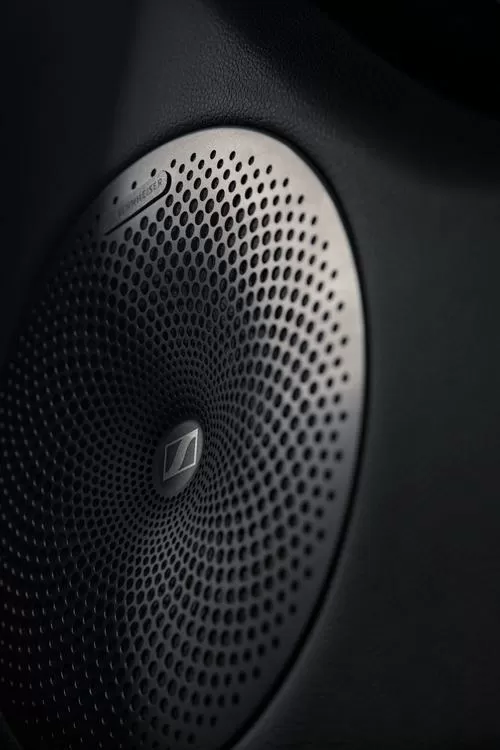 车载音响一边声音大一边声音小游戏截图